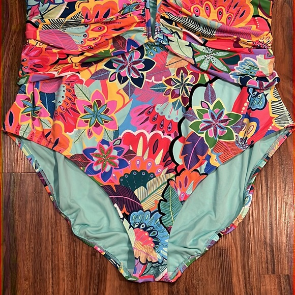 NWOT Bleu Rod Beattie Make It Pop One Piece - Picture 7 of 15